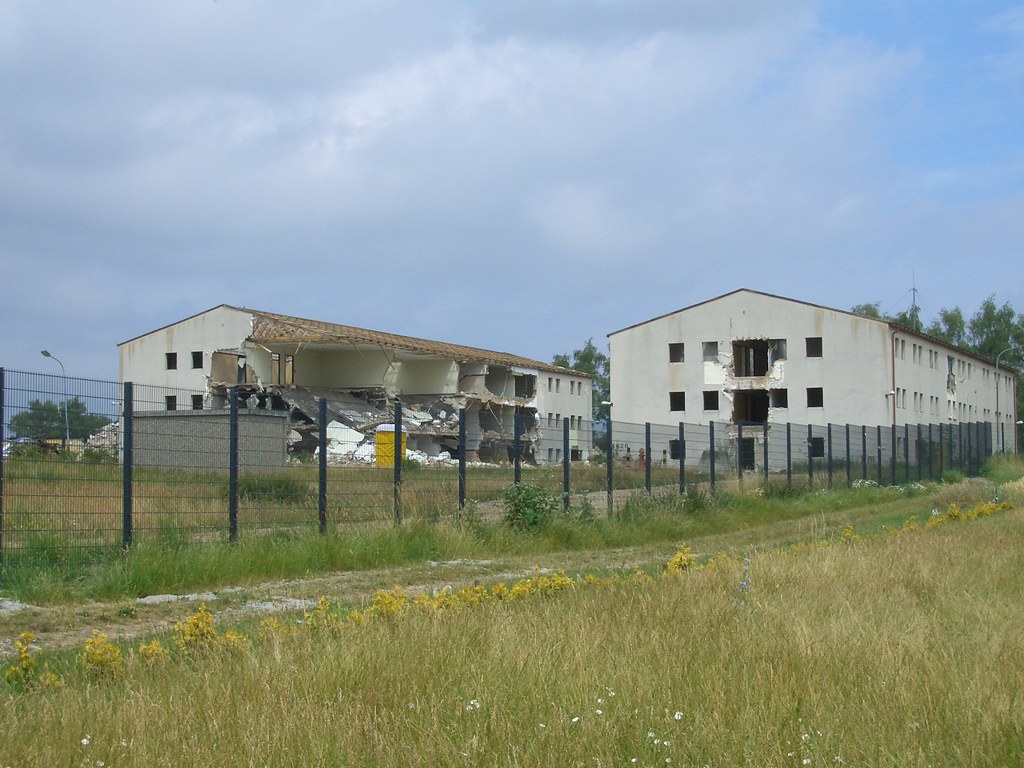 CIMG2739 Ayers Kaserne, 'The Rock' Kirch Gons Germany, cir… Flickr