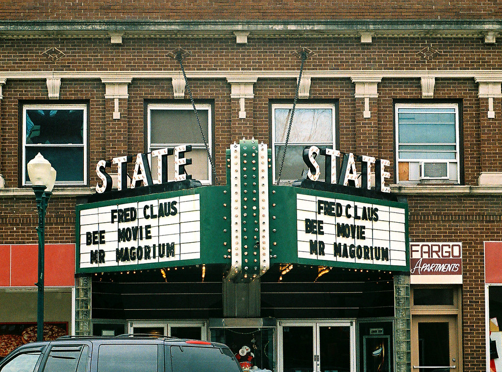 State Theater Sycamore,IL Fargo built these theater buildi… Flickr