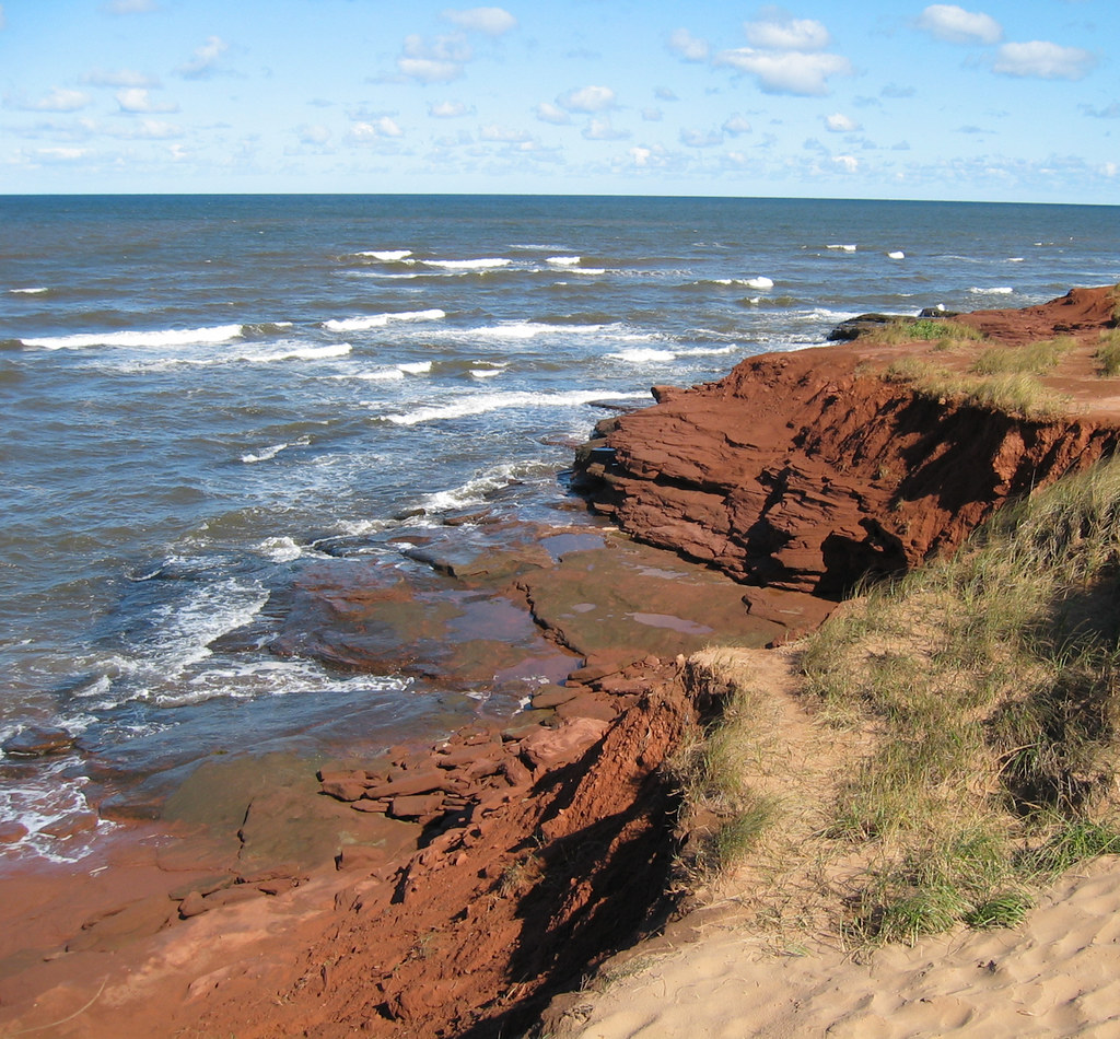 Cavendish, PEI Red (sandstone?) shore at Cavendish, PEI Aynchent1