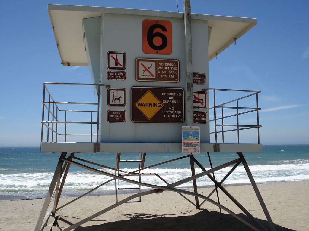 DSC01443 Sanctuary cove, near Zuma beach. Bubbling Flickr