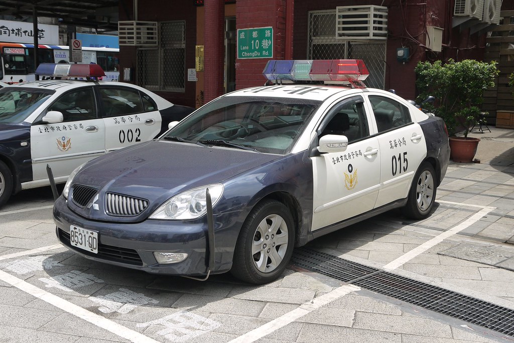 Taipei Police a photo on Flickriver