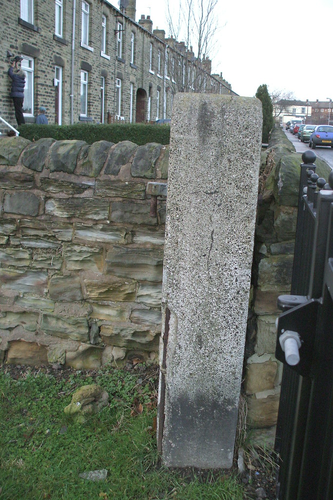 Ossett Station & Yard Infrastructure survivor! Station & Y… Flickr