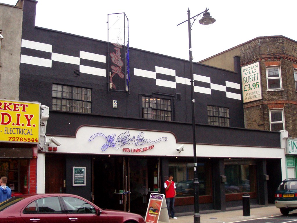 Elbow Room, Islington, N1 A bar and pool hall on Chapel Ma… Flickr
