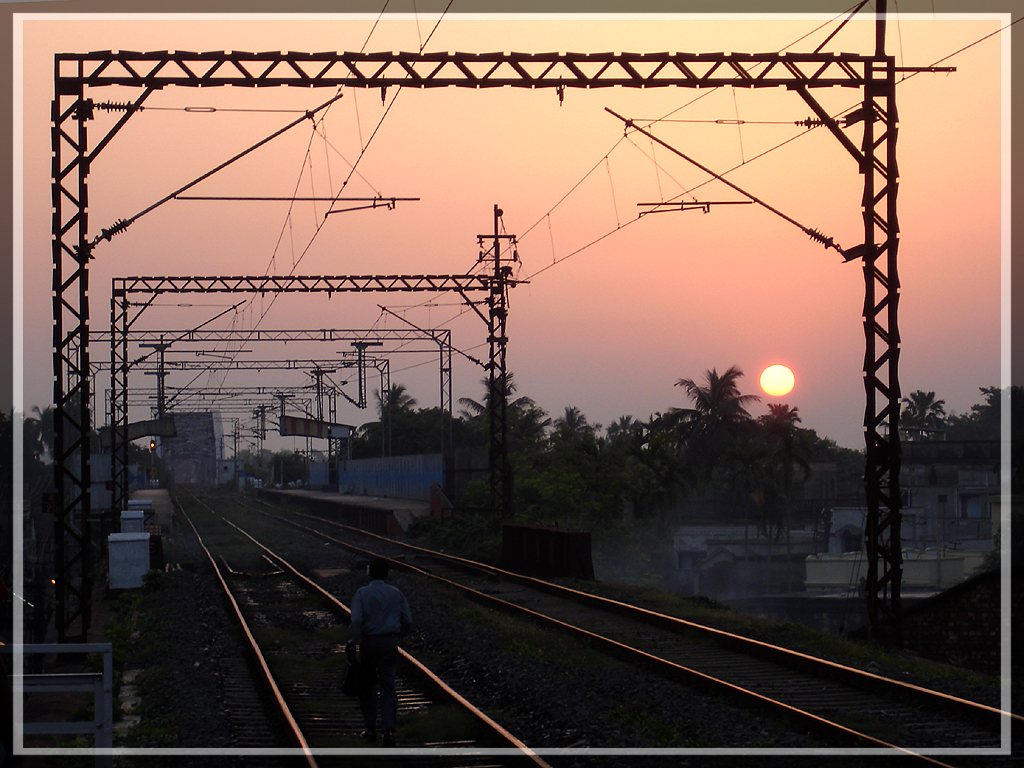 Sunrise at Hooghly Ghat When I return to Kolkata from my h… Flickr
