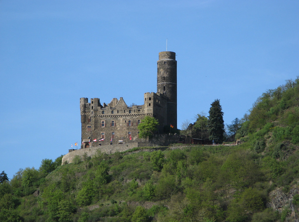 Burg Maus (Mouse Castle) Construction of the castle was be… Flickr