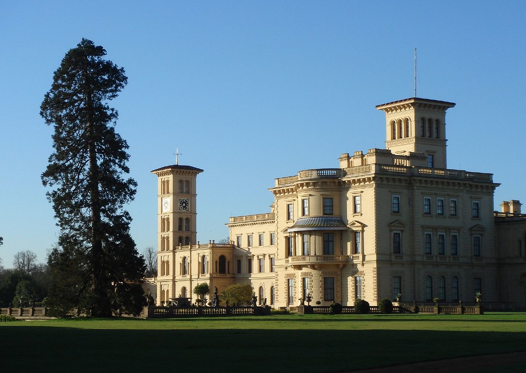 OSBORNE HOUSE Osborne House bathed in evening light. RAYANDBEE Flickr