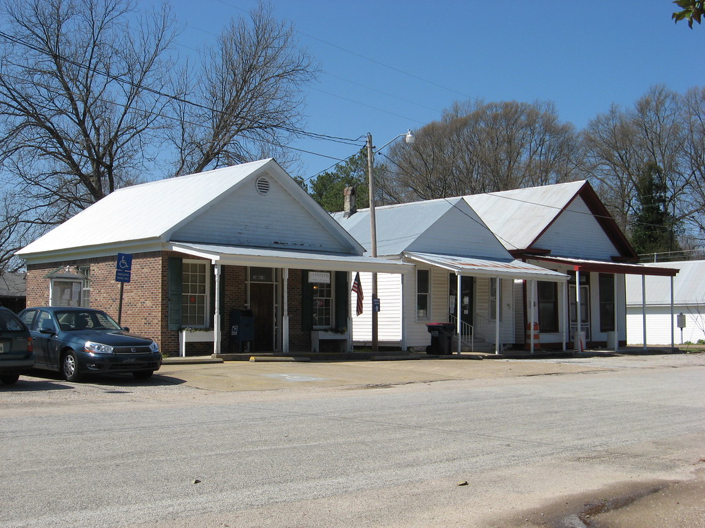 Downtown LaGrange Downtown LaGrange is tiny but surrounded… Flickr