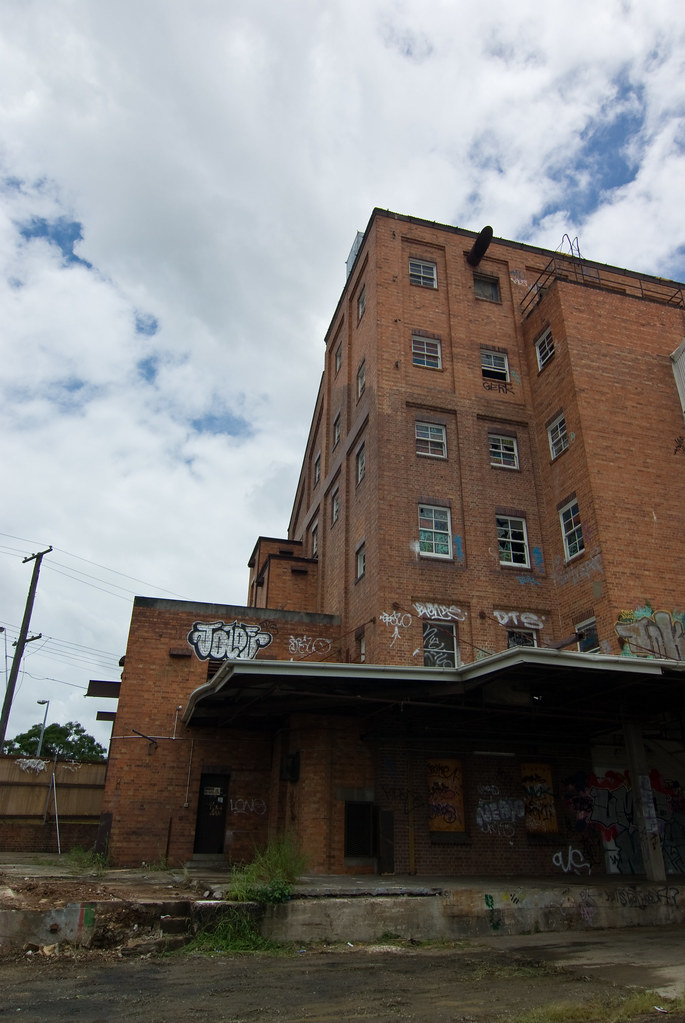 The Abandoned Albion Flour Mill ,Brisbane on an Overcast D… Flickr
