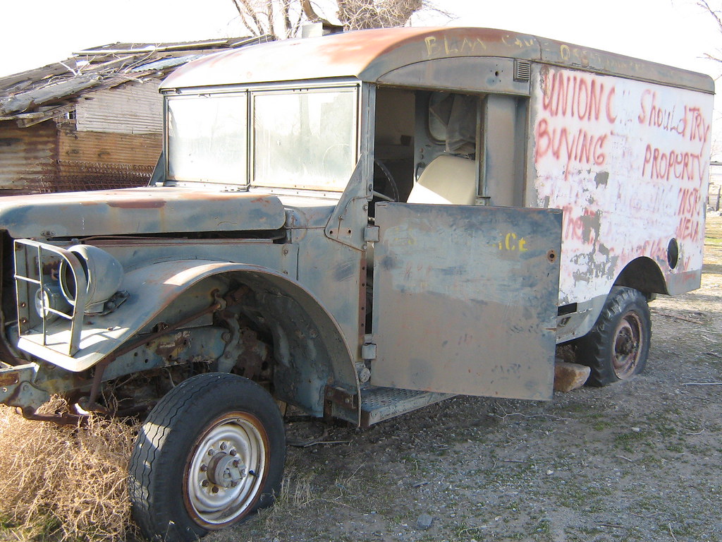 old truck An old truck at Thunder Mountain in Nevada. It's… Flickr