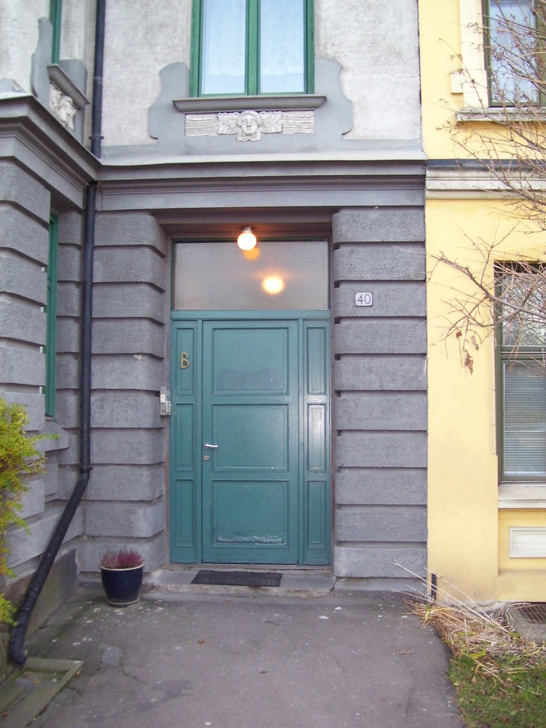 Front Door of Apartment Building Lachlan Hunt Flickr