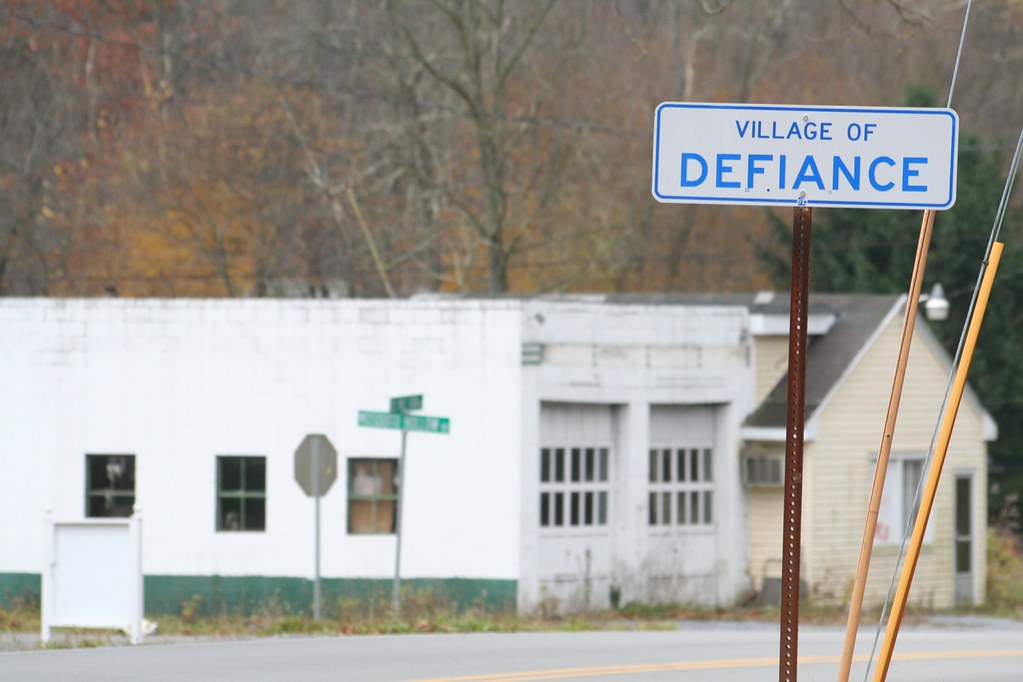 Defiance, PA This is the eastern boundary of Defiance, PA.… Flickr