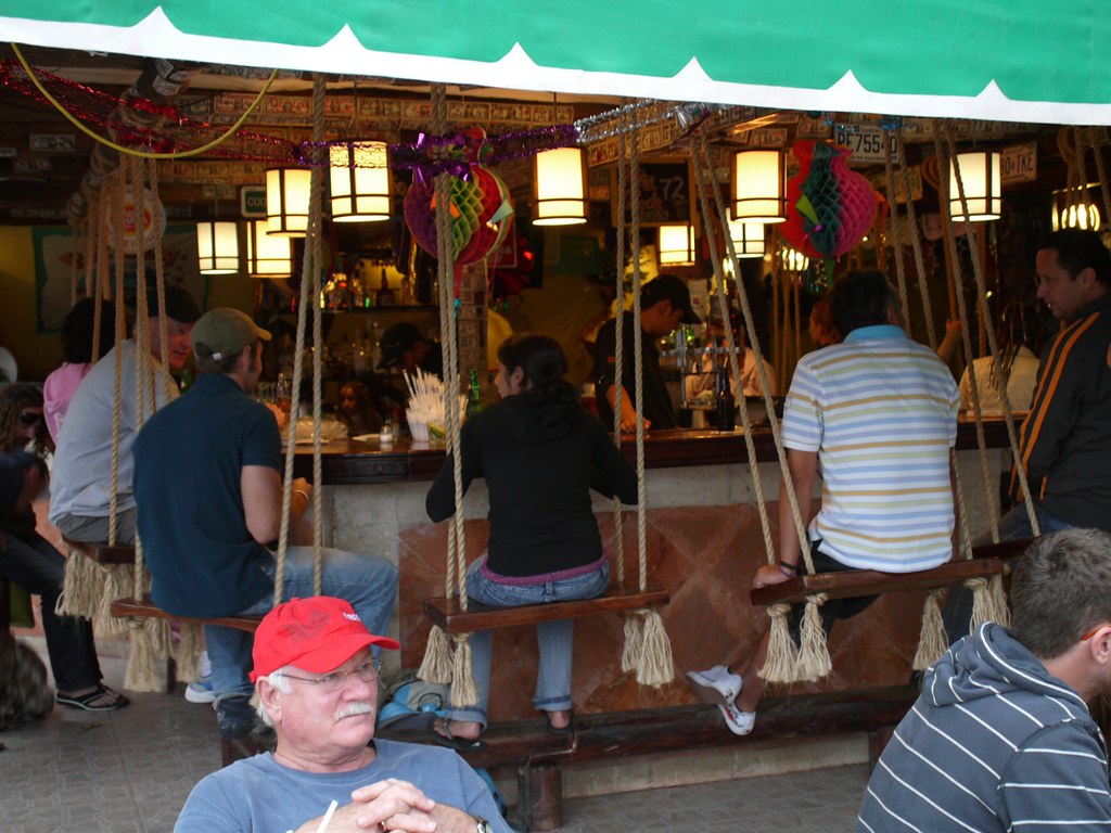 Bar swings. Playa del Carmen L1050771.JPG Ernesto De Quesada Flickr