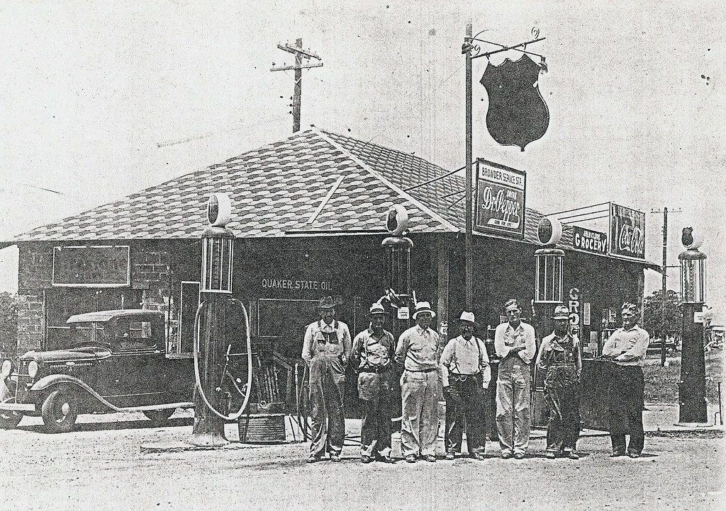 McClureStation_1931 McClure's Filling Station c. 1931 Lt… Flickr