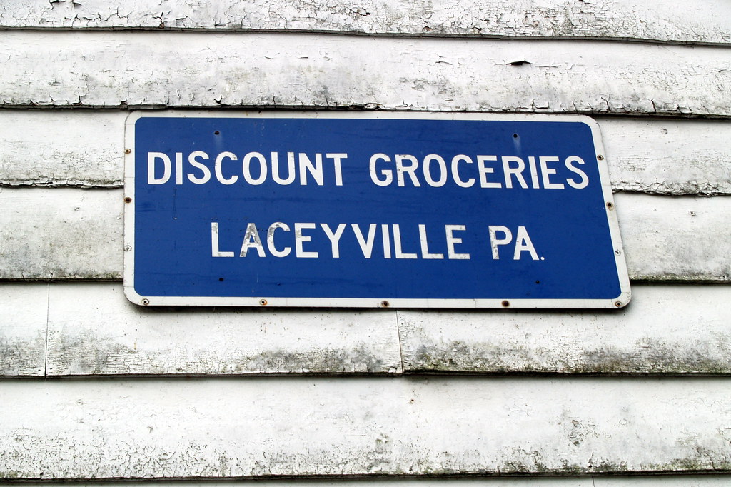 groceries.laceyville Abandoned grocery store in Laceyville