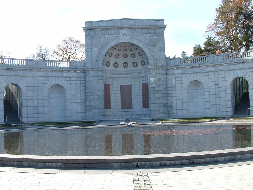 National Women's Memorial Arlington, Va. jk4920 Flickr