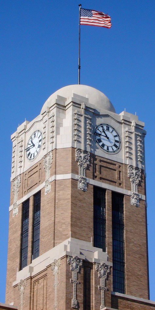 Johnson County Courthouse Tower (Cleburne, Texas) This tal… Flickr