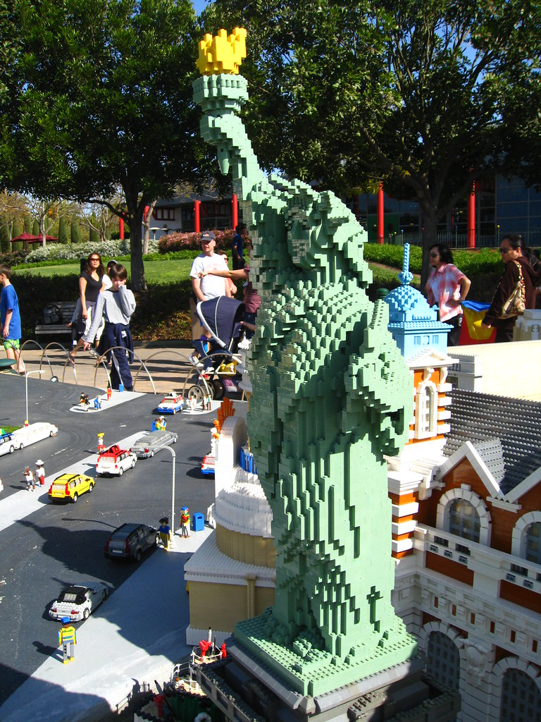 mini statue of liberty Jason Lander Flickr
