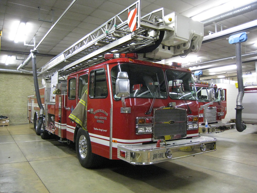 Station 1 Birmingham Fire & Rescue Truck 1, Engine 1, Re… Flickr