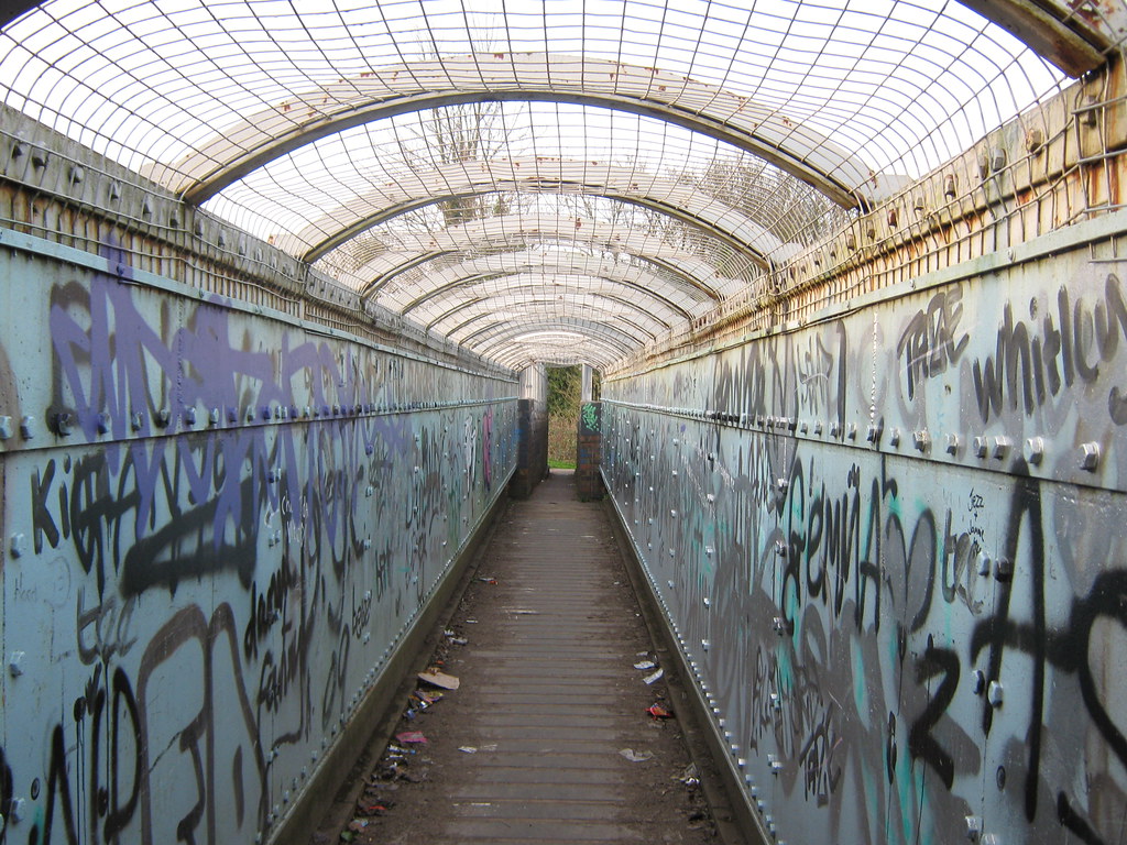 Near Michell Close in Stoke Aldermoor, Coventry Narrow Ped… Flickr