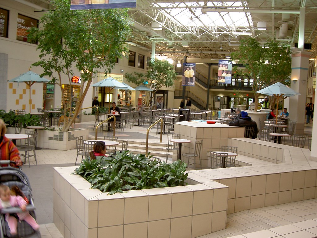 Bayshore Mall The center food court area at Bayshore Mall … Flickr