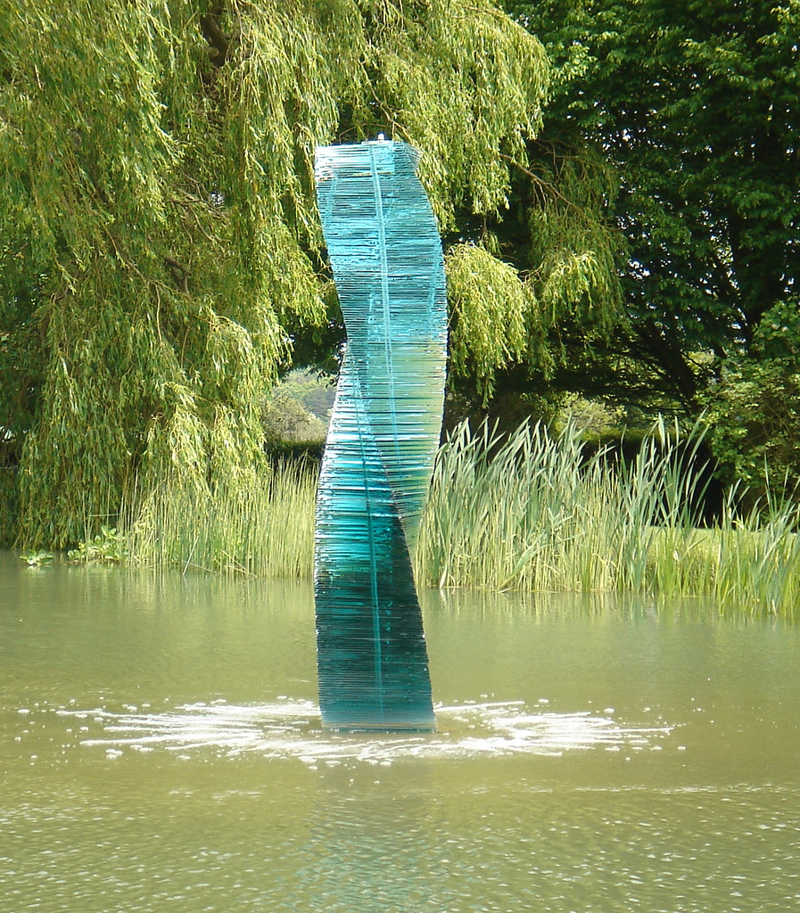 Weird and Wonderful Wood 2007 Glass sculpture by the Ameri… Flickr