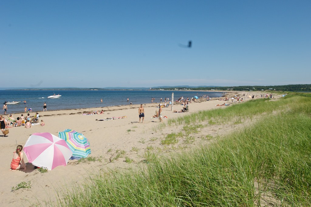 Melmerby Beach in Pictou Boaters and sunbathers enjoy the … Flickr