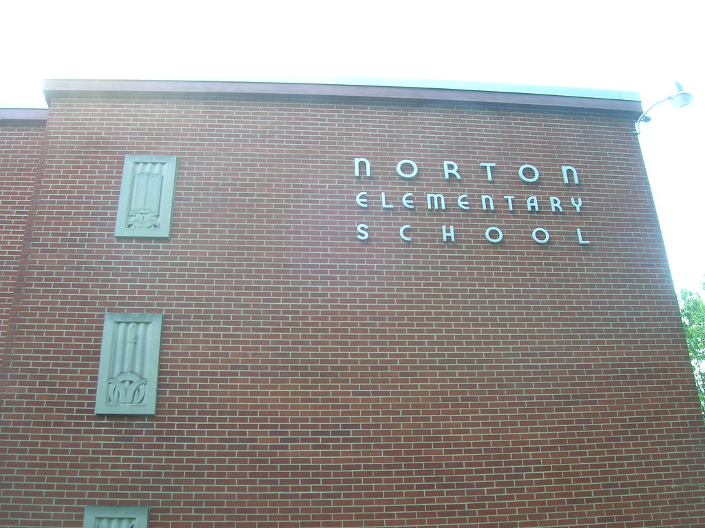 Norton Elementary SchoolBucyrus, Ohio Aaron Turner Flickr
