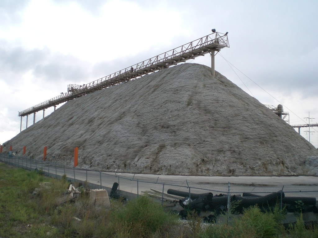 Ugly02 Pile of cotton burrs. A pile of cotton burrs on t… Flickr