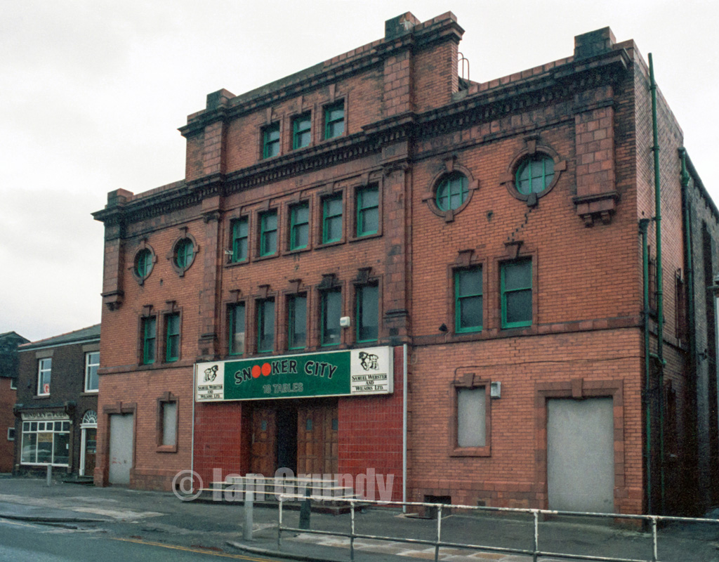 88 Farnworth Savoy 20 Former Savoy Cinema, Farnworth, Manc… Flickr