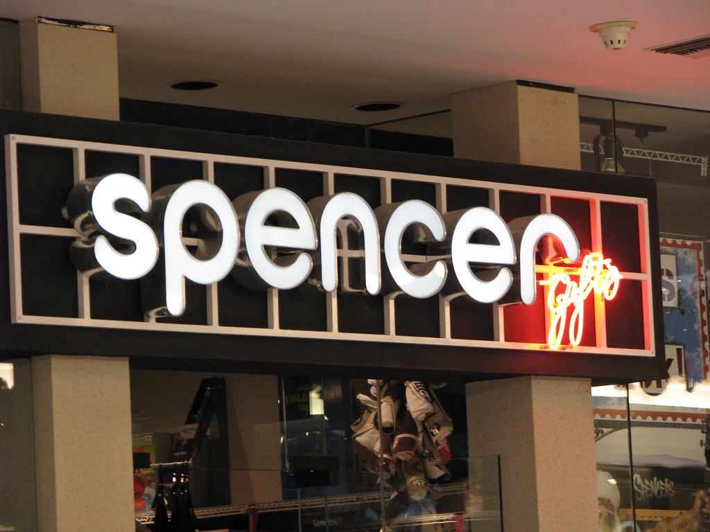 Spencer Gifts at Westfield Mall Westfield Mall, Meriden, C… Flickr