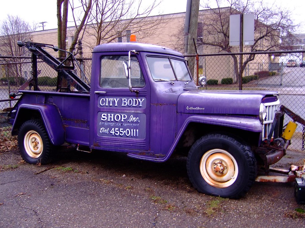 Purple Tow Truck Found On McKinley & 9th, in the wide open… Flickr