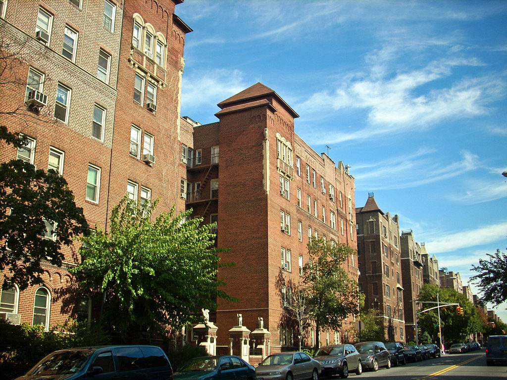 Jackson Heights, Queens nrvlowdown Flickr