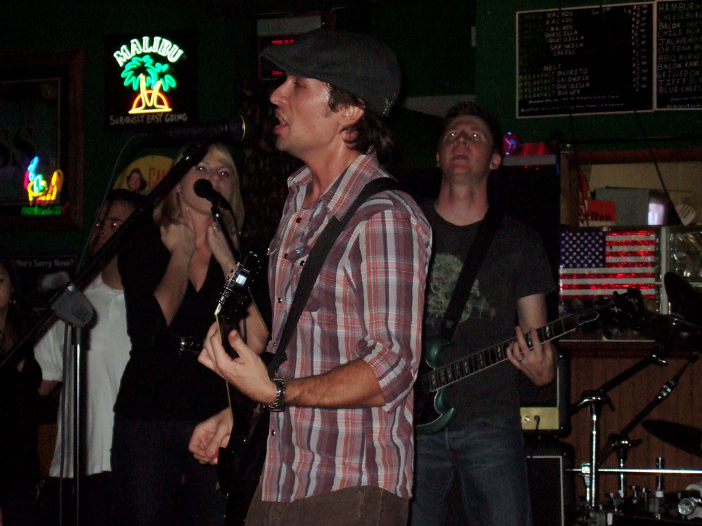 DSCF1753 The Action Item, Back Alley, Fullerton, Nov 17, 2… Flickr