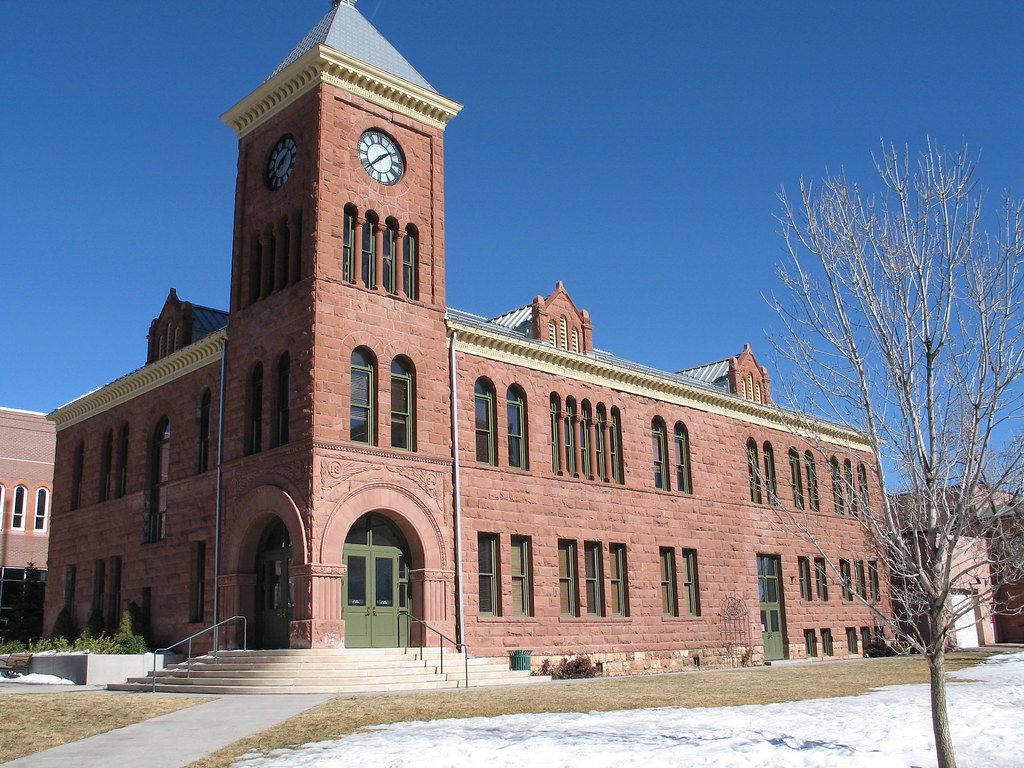 Flagstaff, AZ court house Gary L Flickr