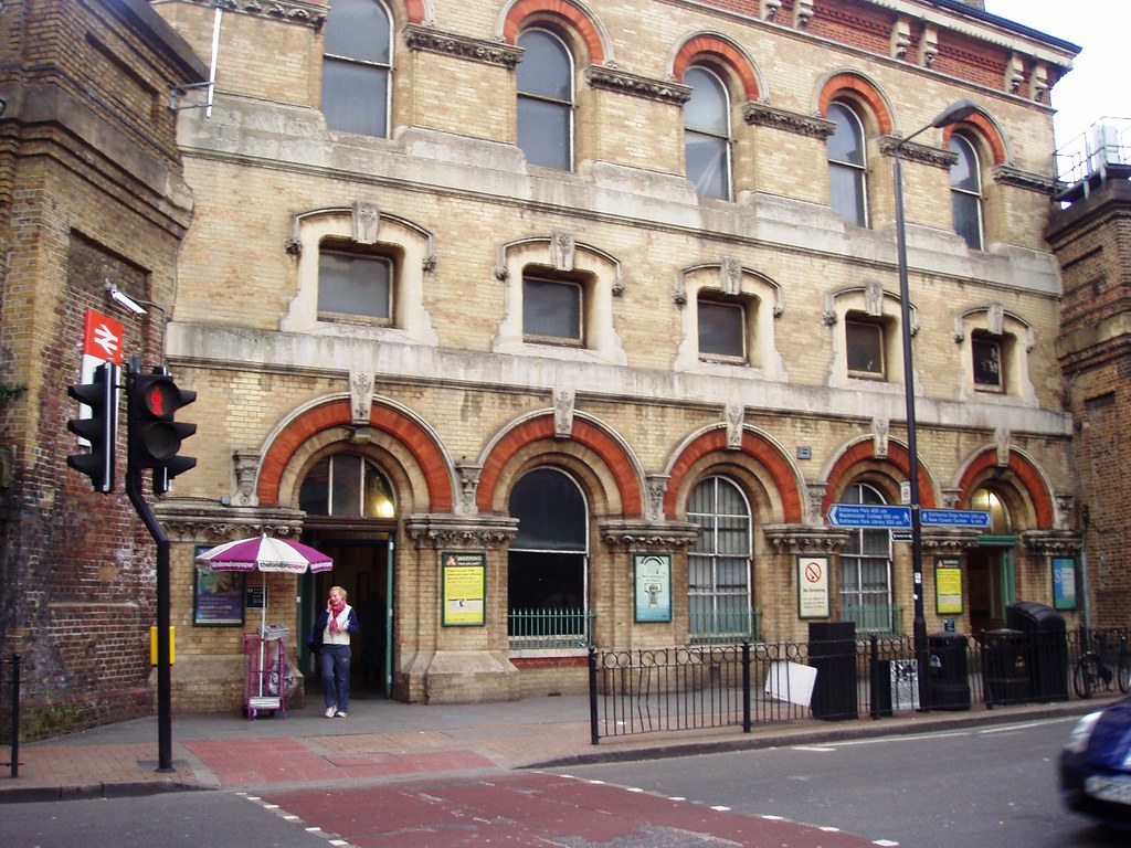 Battersea Park station Zone 2 station just over the river … Flickr