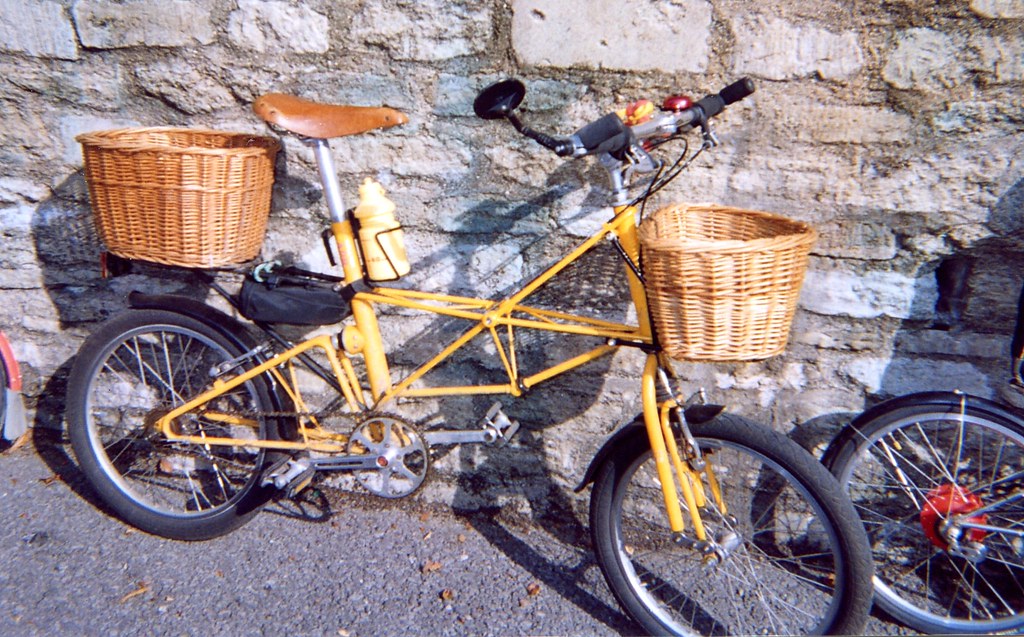 Moulton Land Rover APB I thought that this might have been… Flickr