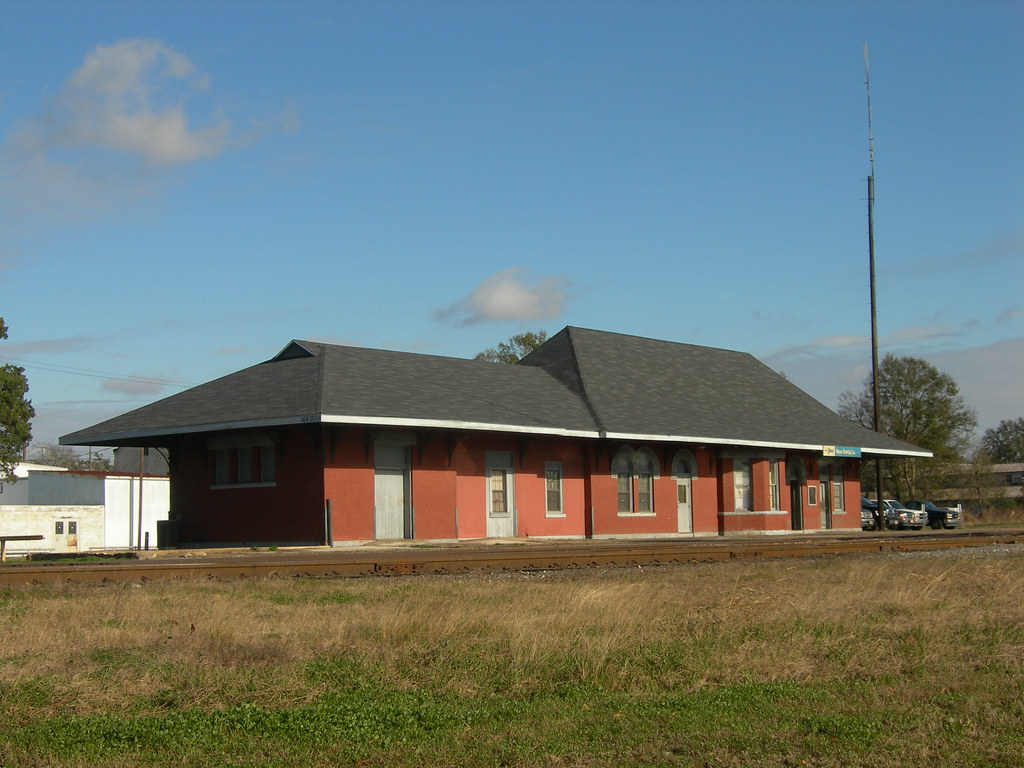 New Iberia Train Depot New Iberia, Louisiana It is still a… Flickr