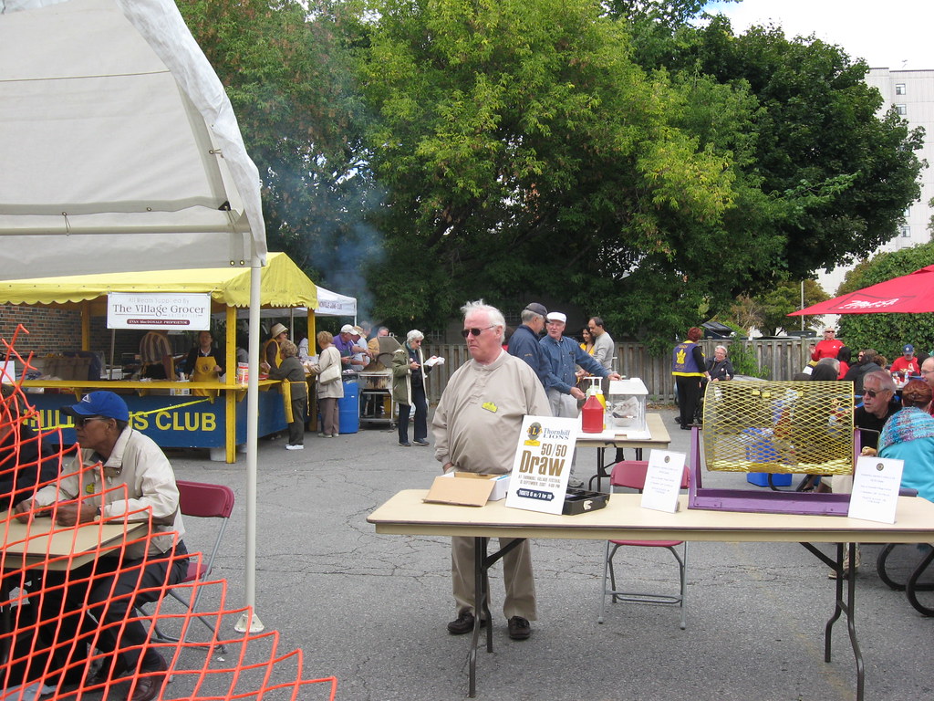 Thornhill Lions Club beer garden Adam Birrell Flickr