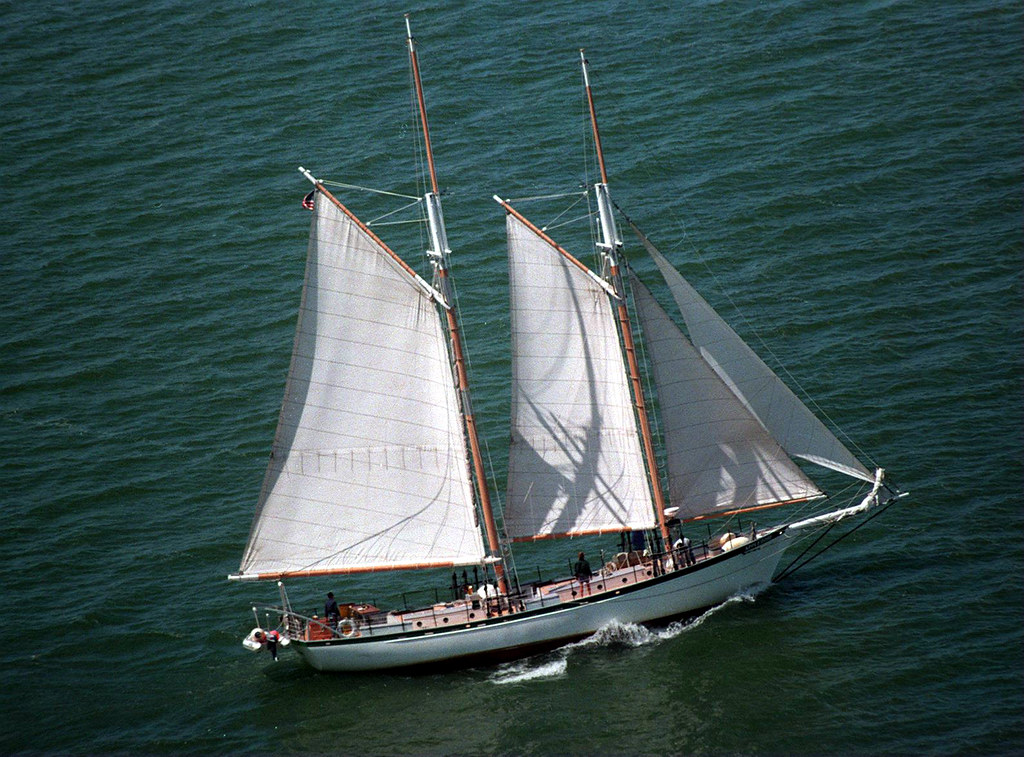 APPLEDORE IV 2 The Appledore leaves… Flickr