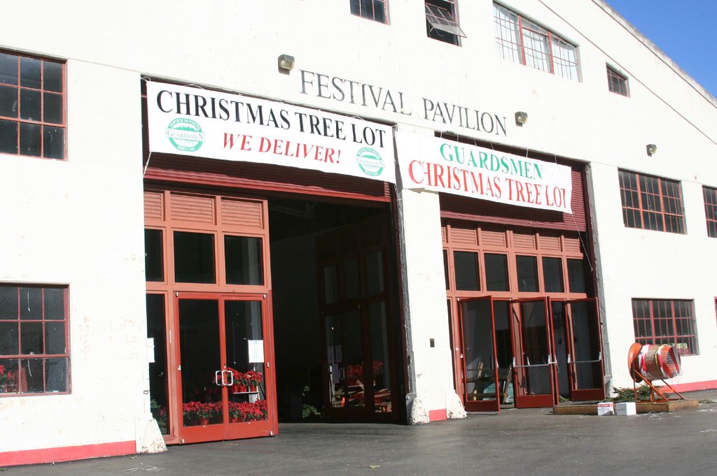 The Guardsmen tree lot front They're having a huge xmas … Flickr