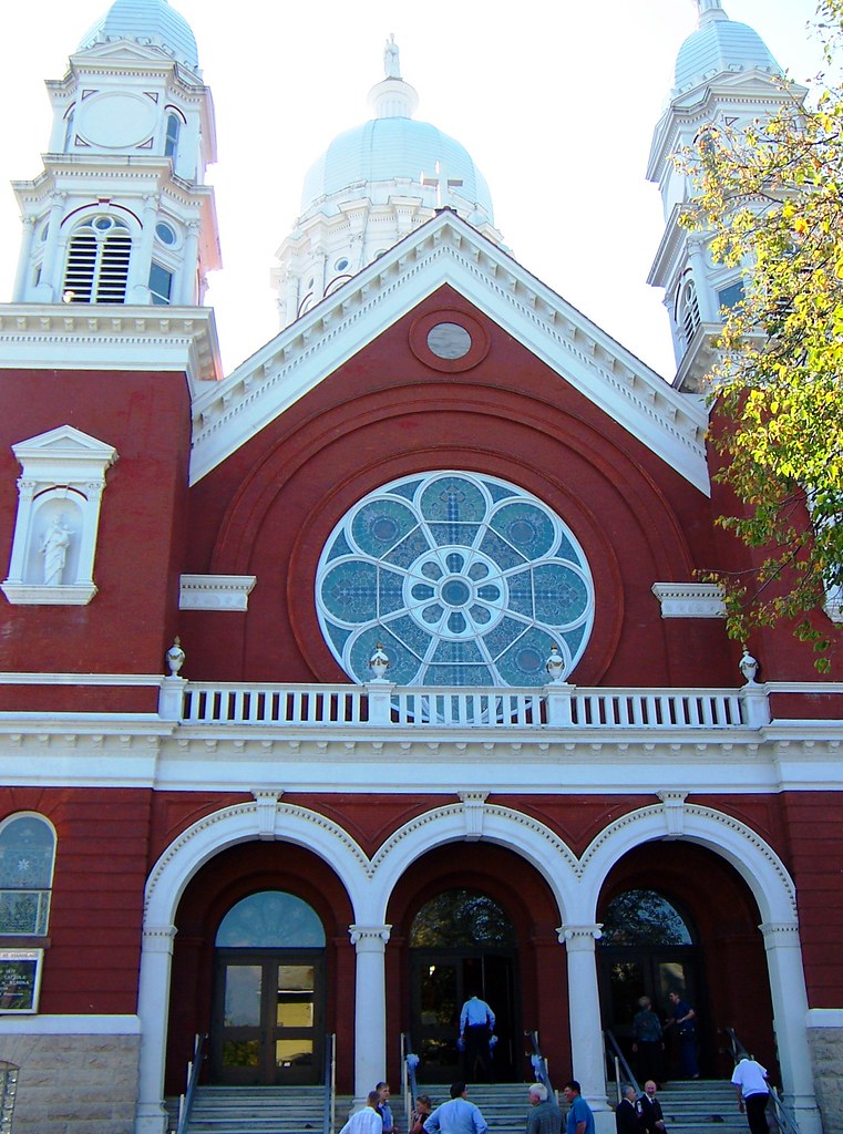 Winona, MN St. Stanislaus Kostka Catholic Church entrance Flickr