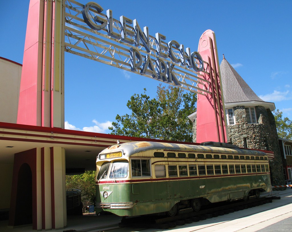Glen Echo Park Trolley Historic trolley car at the old mai… Flickr