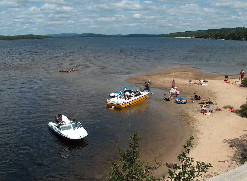 Boats near entrance to Grand Lac Nominingue 3 Michael CharronPlante