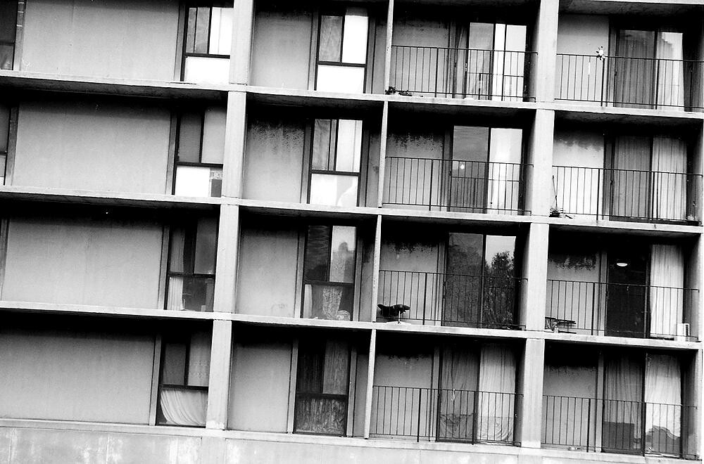 Riverside Apartments One of many interesting architectural… Flickr