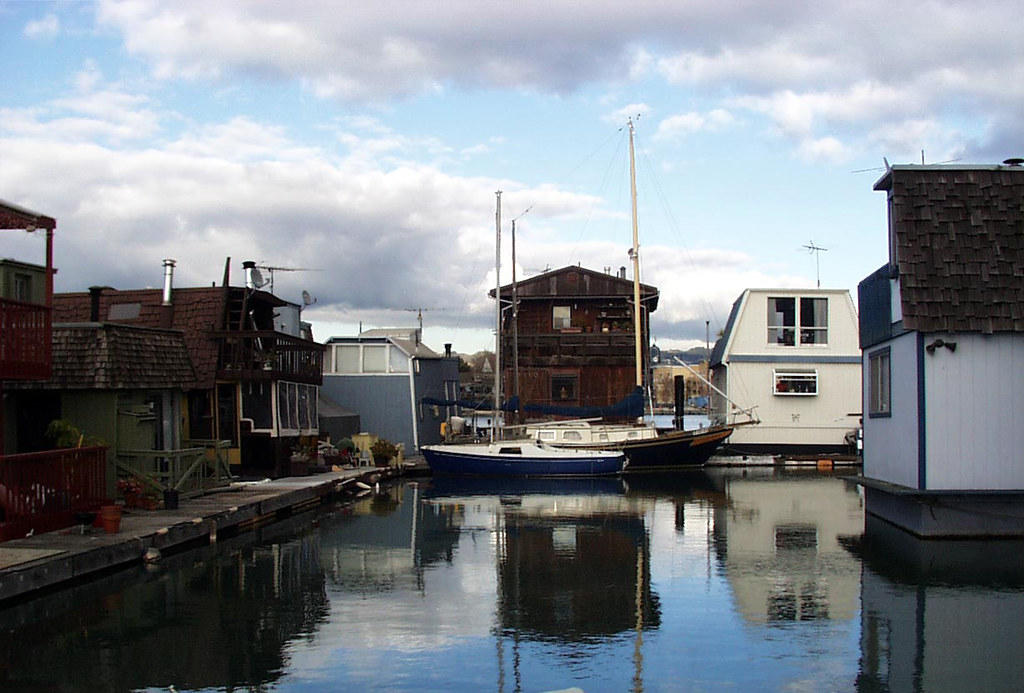 House Boats Alameda California. Oakland Alameda Estuary B I R D