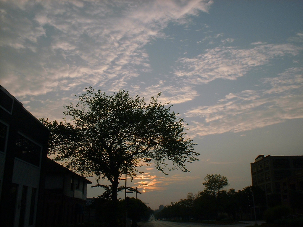 sunset, Forest Park Parkway, St. Louis, Missouri USA Flickr