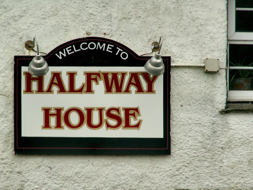 Atlantic Highway_Z7085L Sign for the Halfway House which i… Flickr