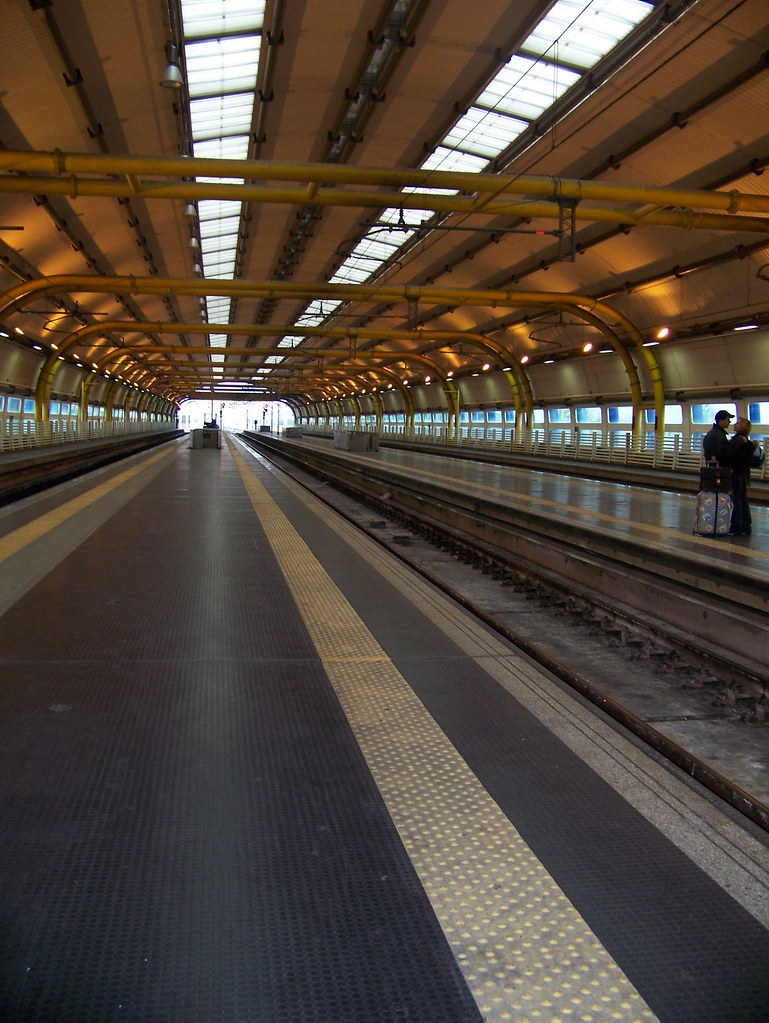100_0010 Rome Train Station Danielle Chase Flickr