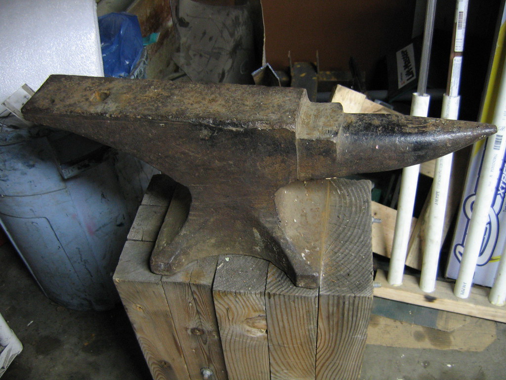 anvil Old Americanmade steel anvil I use for blacksmithin… Flickr