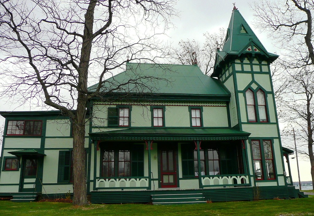 Wellesley Island, NY House 6 This house is interestingly s… Flickr